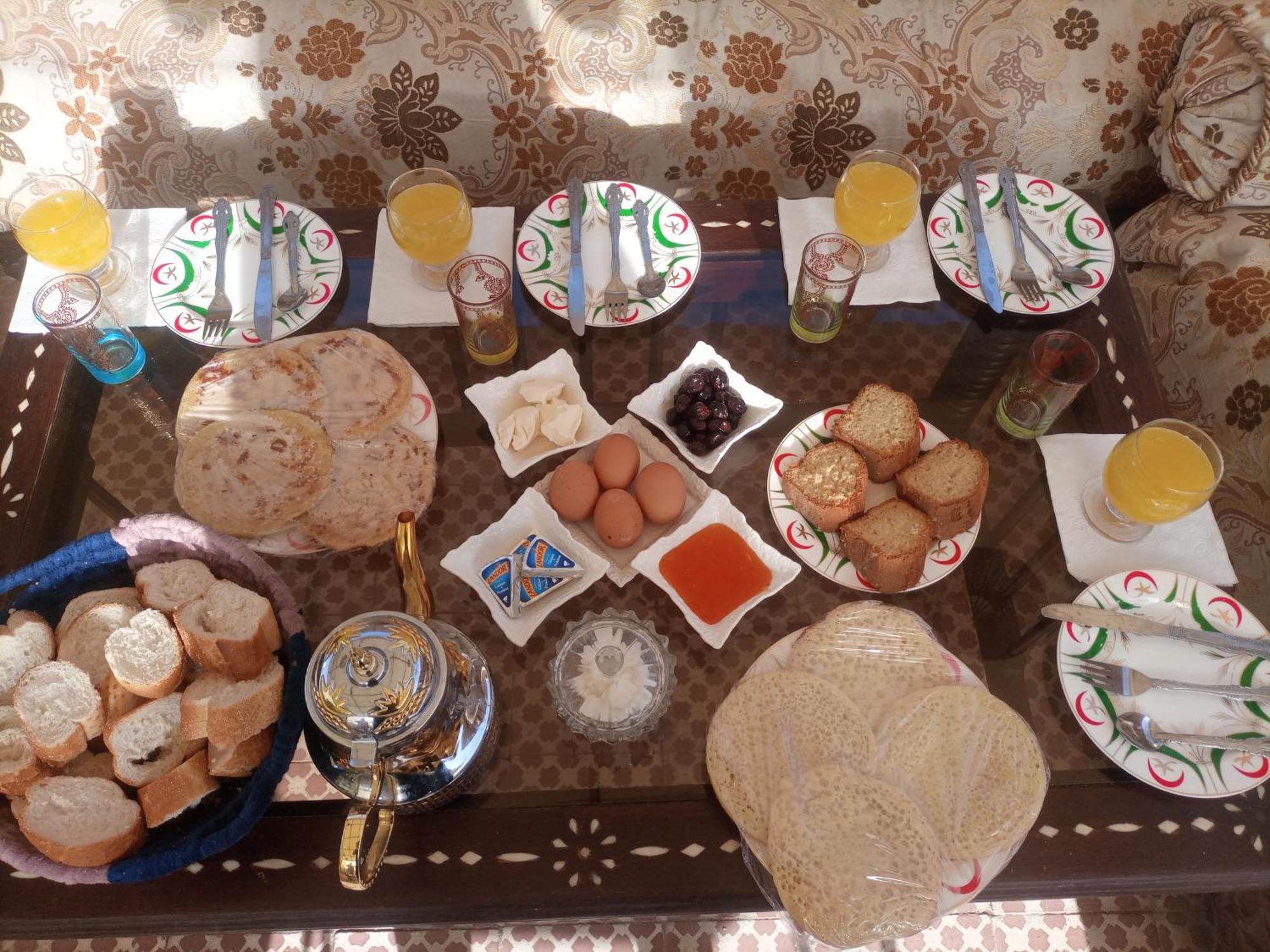 بيت شباب Dar Houda فاس المظهر الخارجي الصورة